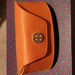 Tory burch sunglass case